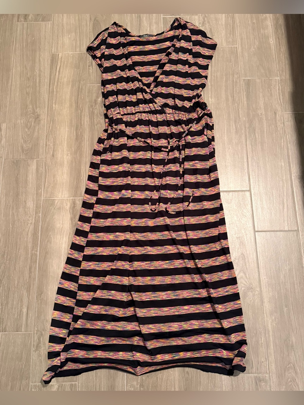 Pinc Striped Wrap-Front Maxi Dress Size M, Boho, Flowy, Comfy, Fall, Pockets
